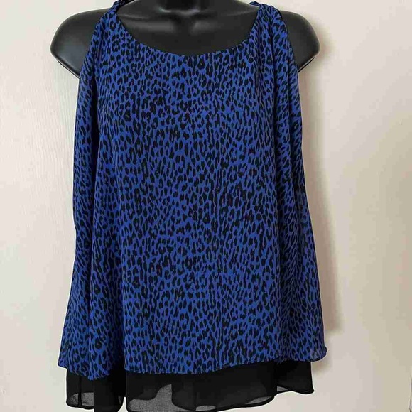 Tops - Blue Leopard Print Women's Top